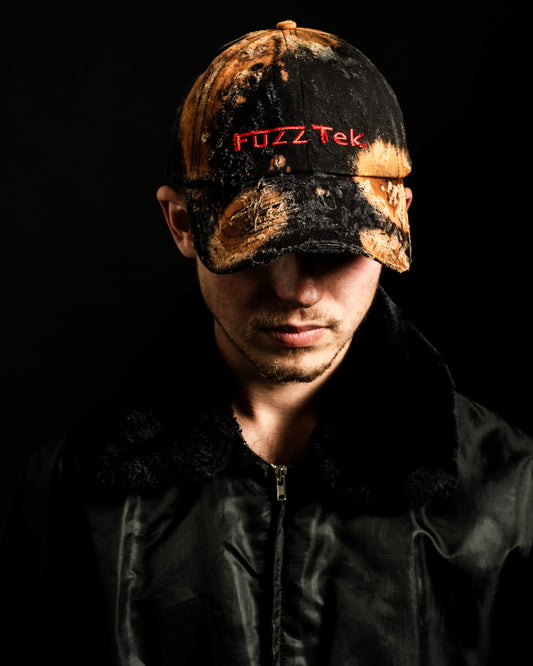 DISTRESSED DENIM CAP